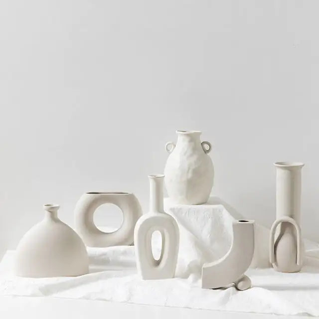 Nordic Minimalist Ceramic Vase – Modern Scandinavian Home Decor