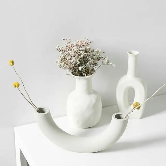 Nordic Minimalist Ceramic Vase – Modern Scandinavian Home Decor
