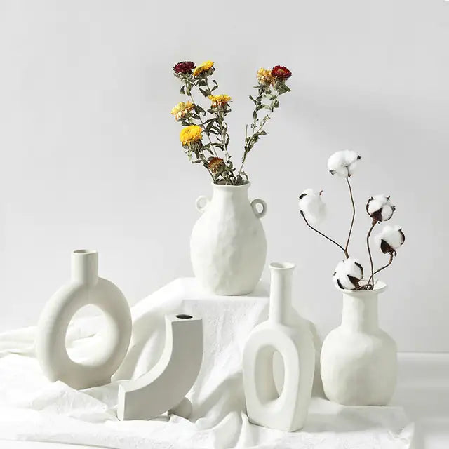 Nordic Minimalist Ceramic Vase – Modern Scandinavian Home Decor